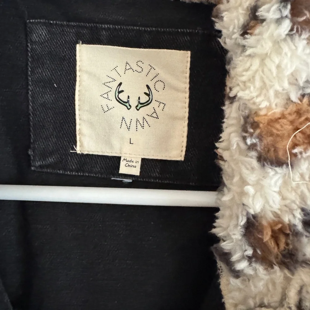 Fantastic Fawn Animal Print Faux Fur Denim Jacket Size Large Leopard Cheetah - Picture 3 of 4